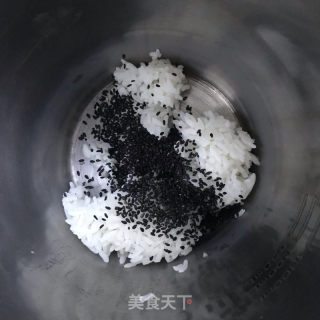 黑芝麻米糊的做法步骤：3