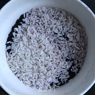 黑米糯米饭的做法步骤：4