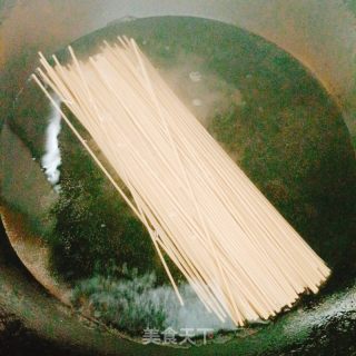 热干面的做法步骤：2