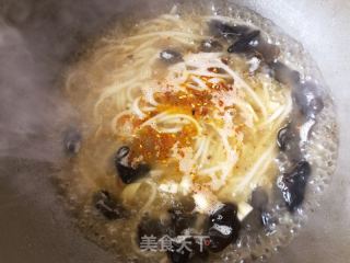 煎蛋什香菜汤米粉的做法步骤：13