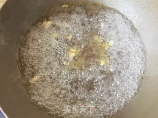 炸腐竹煎蛋汤米粉的做法步骤：8