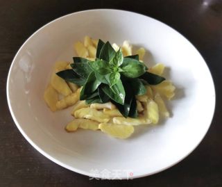 荆芥拌子姜的做法步骤：8