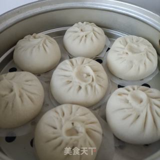 梅干菜鲜肉包的做法步骤：17