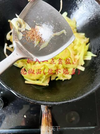 素炒西瓜皮的做法步骤：10