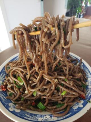 香葱炒红薯饸烙面的做法步骤：6
