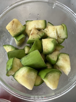 茄子番茄炒肉丝的做法步骤：2