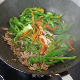 肉丝炒螺丝椒的做法步骤：8