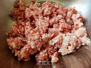 猪肉三鲜杏鲍菇西芹包子的做法步骤：3