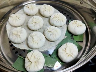 猪肉三鲜杏鲍菇西芹包子的做法步骤：19