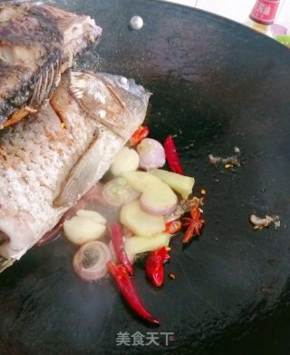 家常鲤鱼的做法步骤：4