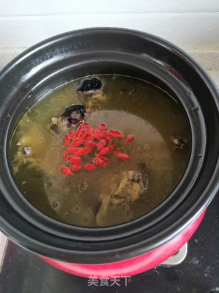 乌鸡汤的做法步骤：10