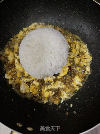 外婆菜鸡蛋炒饭的做法步骤：7