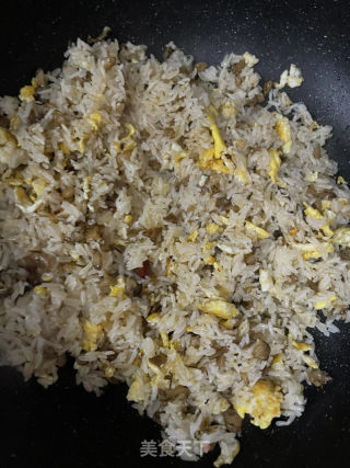 外婆菜鸡蛋炒饭的做法步骤：8