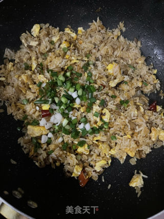 外婆菜鸡蛋炒饭的做法步骤：9