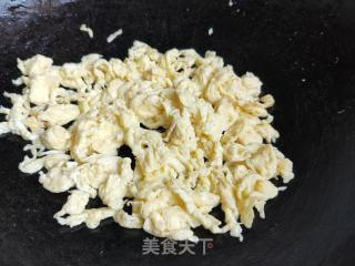 杏鲍菇炒鸡蛋的做法步骤：5