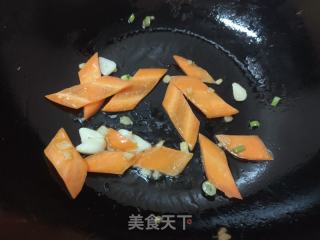 杏鲍菇炒鸡蛋的做法步骤：7
