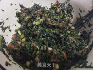 鸡蛋煎柳蒿芽的做法步骤：1