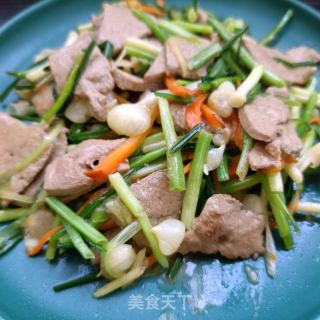 薤白炒猪肝的做法步骤：10