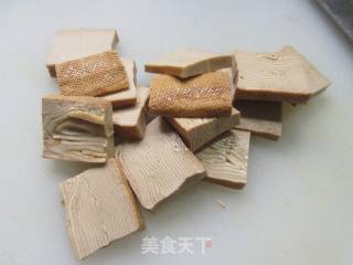 香糕炒木耳菜的做法步骤：2