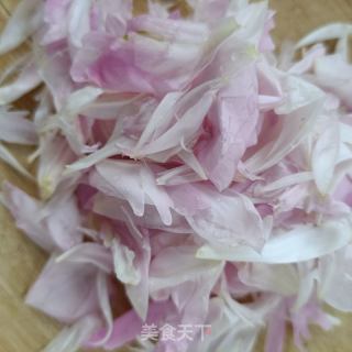番茄汆芍药花肉丸的做法步骤：3