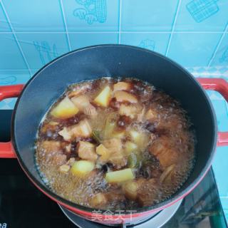 五花肉烧土豆的做法步骤：9