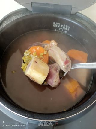 绿豆番薯汤的做法步骤：2