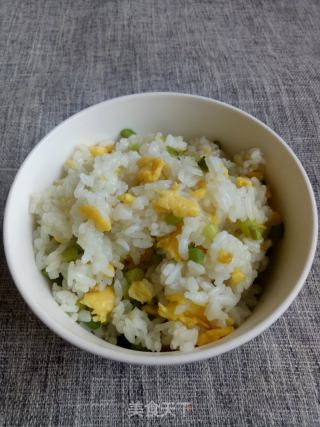 蒜苔鸡蛋炒饭的做法步骤：6