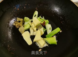 家常红烧肉的做法步骤：6