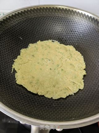 槐花蛋饼的做法步骤：6