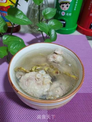 石斛花旗参排骨汤的做法步骤：8