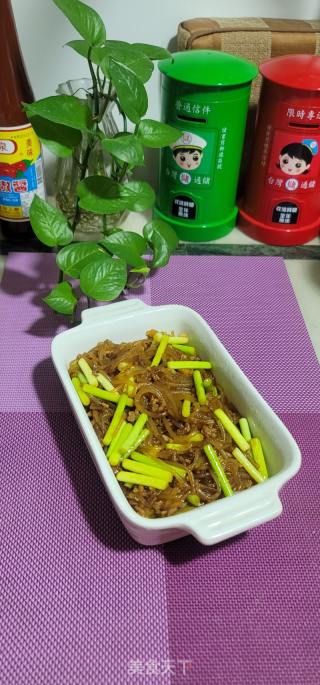 肉末蒜薹炒粉条的做法步骤：8