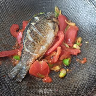 番茄茭瓜鲫鱼汤的做法步骤：10