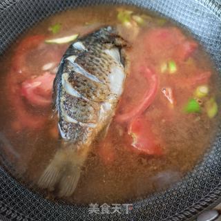 番茄茭瓜鲫鱼汤的做法步骤：11