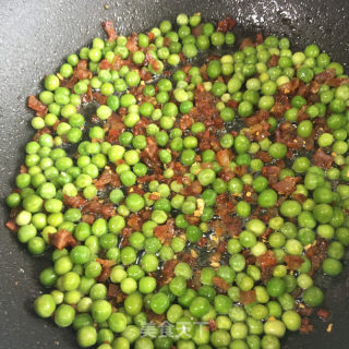 火腿时蔬炒饭的做法步骤：7