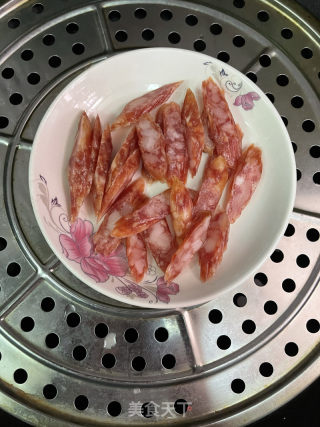 四季豆炒腊肠的做法步骤：2