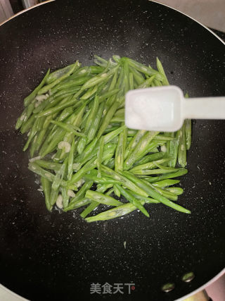 四季豆炒腊肠的做法步骤：7