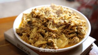 笋干焖鸡肉的做法