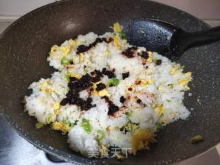 青椒鸡蛋炒饭的做法步骤：5