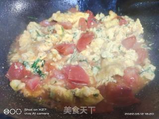 葱香鸡蛋炒西红柿的做法步骤：5