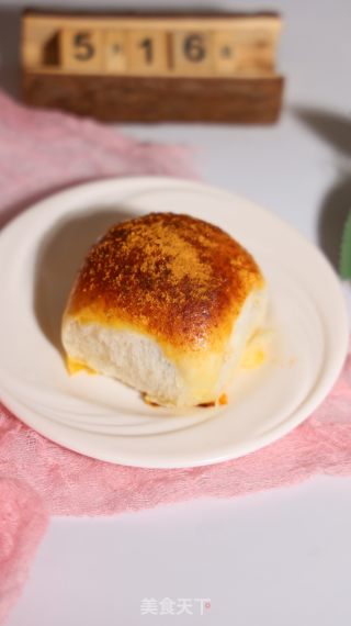豆沙咸蛋黄面包的做法步骤：13