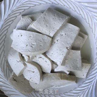 老豆腐蘸麻酱汁的做法步骤：4