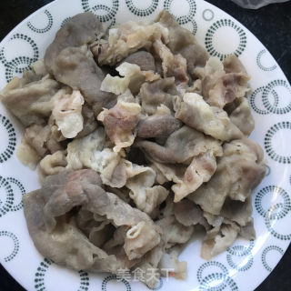 大葱青椒炒肥牛的做法步骤：4