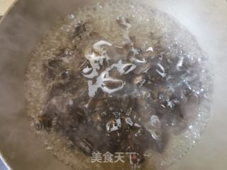 青萝卜木耳拌鸡蛋的做法步骤：3