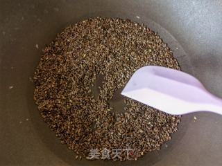 南瓜胡麻椒盐花卷的做法步骤：1