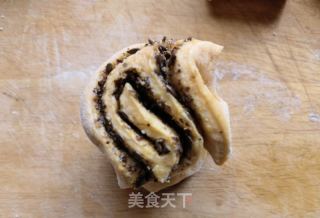 南瓜胡麻椒盐花卷的做法步骤：12