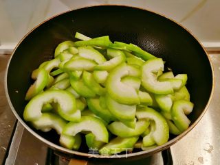酱烧虾皮冬瓜的做法步骤：4