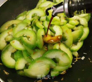 酱烧虾皮冬瓜的做法步骤：6