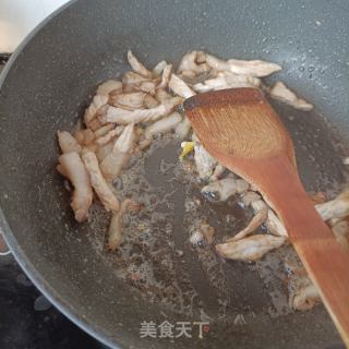 肉丝鸡蛋炒蒜苔的做法步骤：9