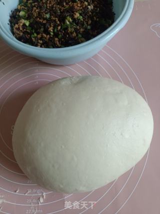 梅干菜猪肉馅饼的做法步骤：7