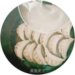 煎饺的做法步骤：4
